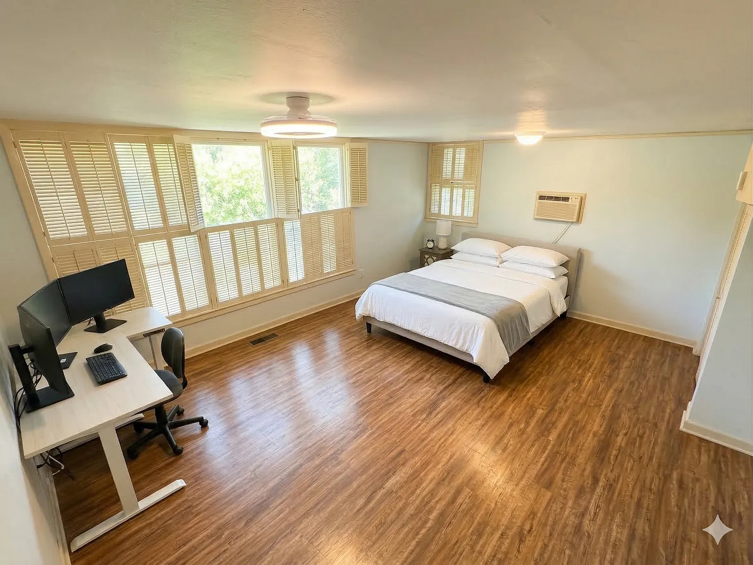 2 bed, 1200 sqft, $1,300 — Photo 4