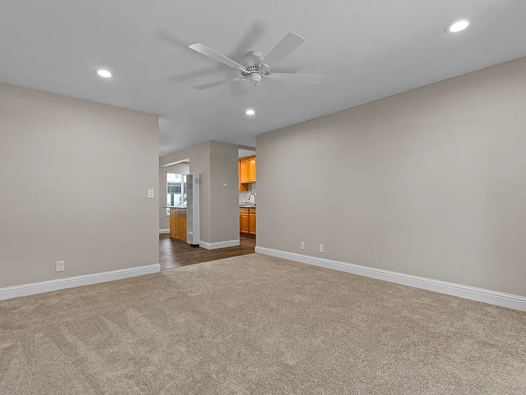 975 Murrieta Blvd #5 — Photo 8