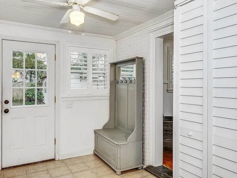 1812 E Avery St — Photo 19