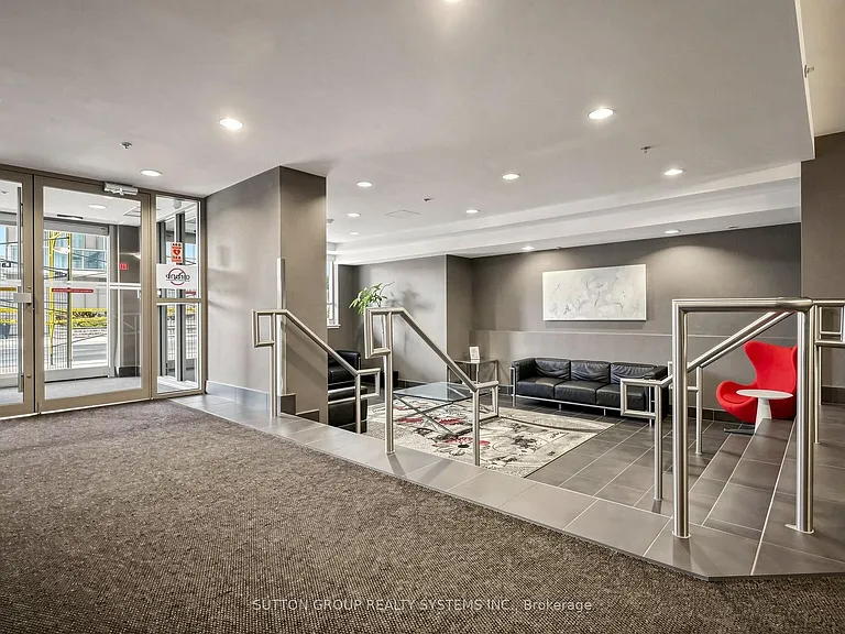 812 Lansdowne Ave #714 — Photo 4