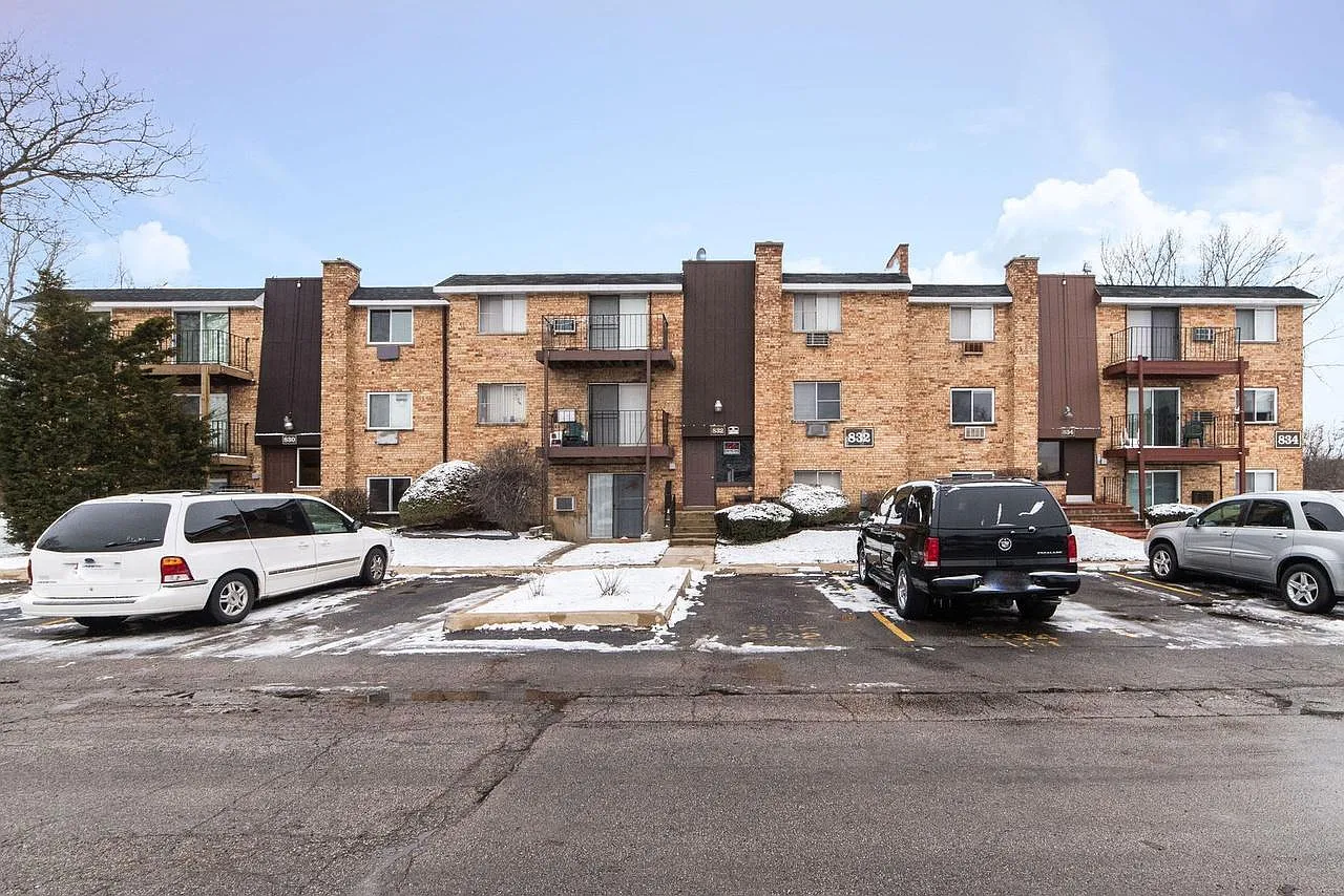 1 bed, 900 sqft, $1,500 — Photo 1