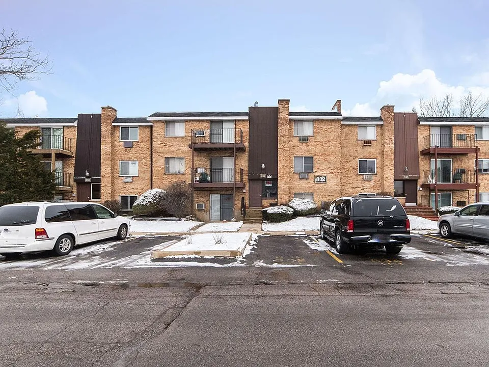 832 W College Blvd #101