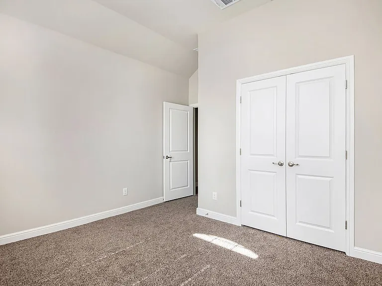 229 Dunmore Dr — Photo 17