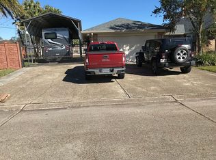11 Magnolia Dr, Destrehan, LA 70047