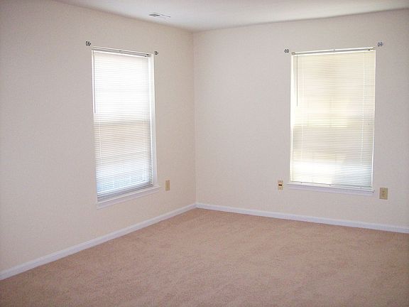 Large Bright Living Room