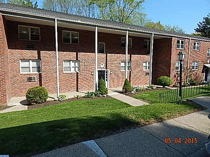 333 Lacey Ave photo 1