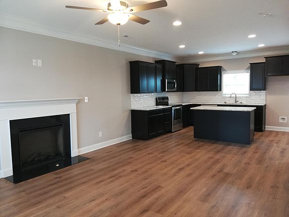 5th image of 5943 Honeycrisp Ln