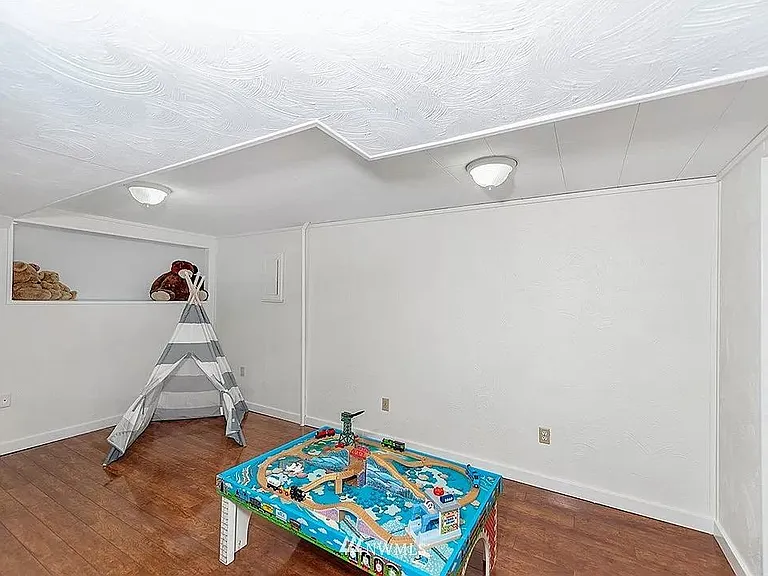 7726 151st Ave NE — Photo 16