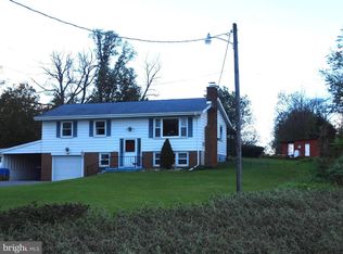1340 Stanley Ave, Chambersburg, PA 17202