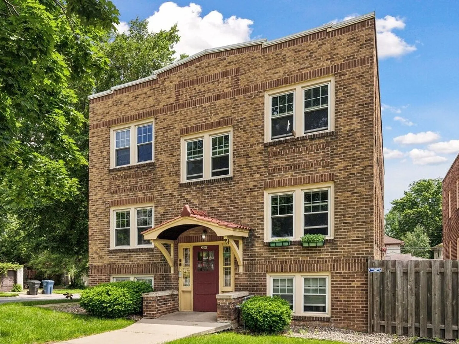 Find your home near Powderhorn Park! — Photo 1