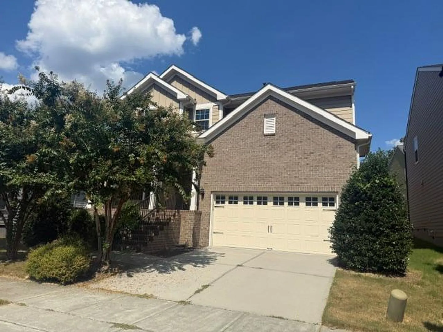 1009 Magnolia Blossom Lane - Bev Roberts Rentals and Property Management — Photo 2