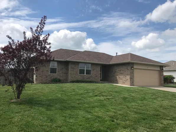 585 N Mayberry Ave, Republic, MO 65738