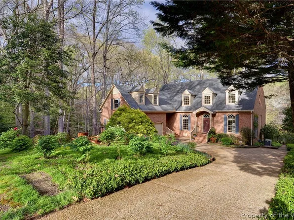 421 Yorkshire Dr, Williamsburg, VA 23185