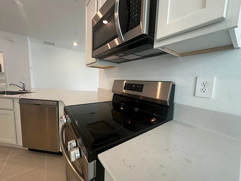 3216 Alpine Way — Photo 9