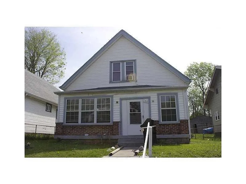 1315 N Beville Ave photo 1
