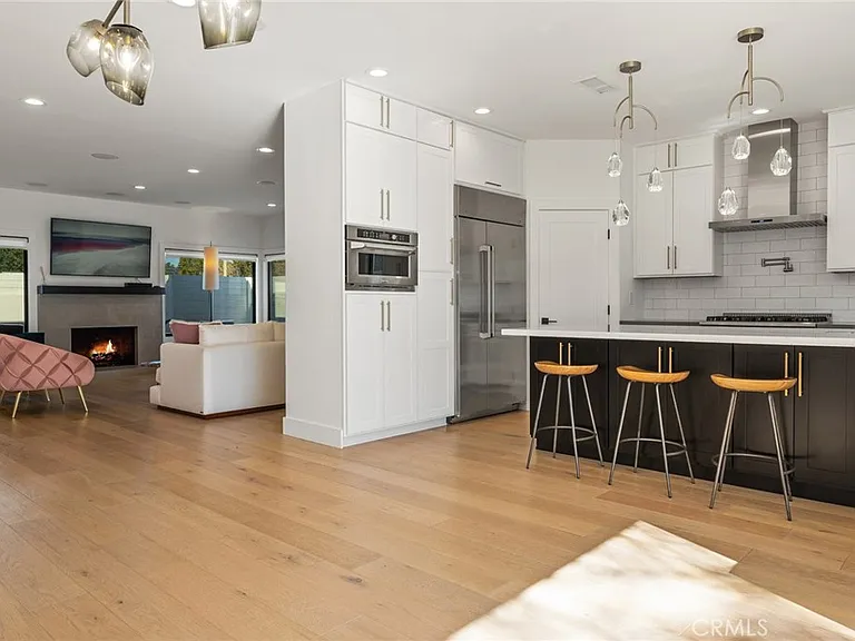 2402 Orchid Hill Pl — Photo 8