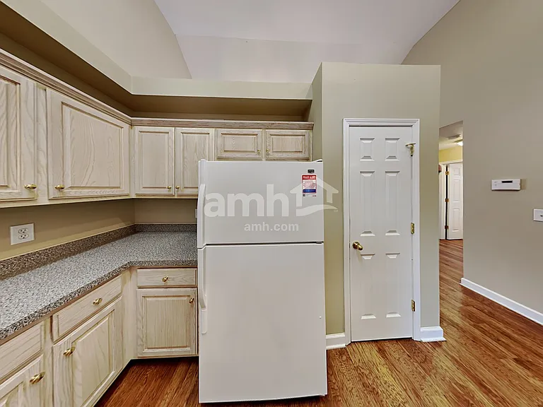 1041 Secretariat Dr — Photo 4