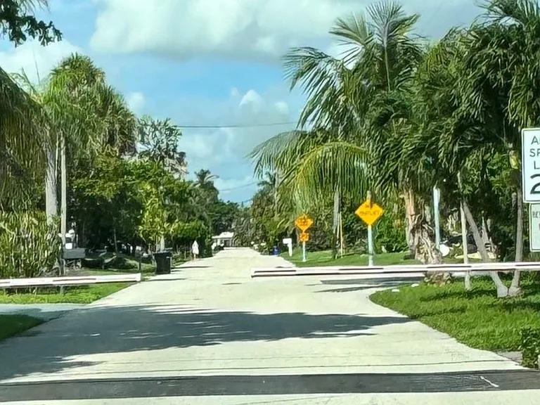 2020 Coral Reef Dr — Photo 3