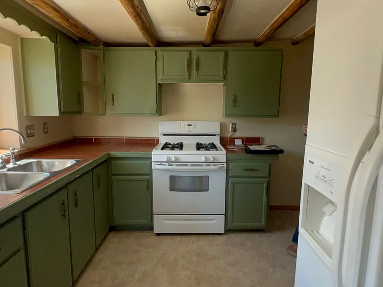 225 N Washington St — Photo 20