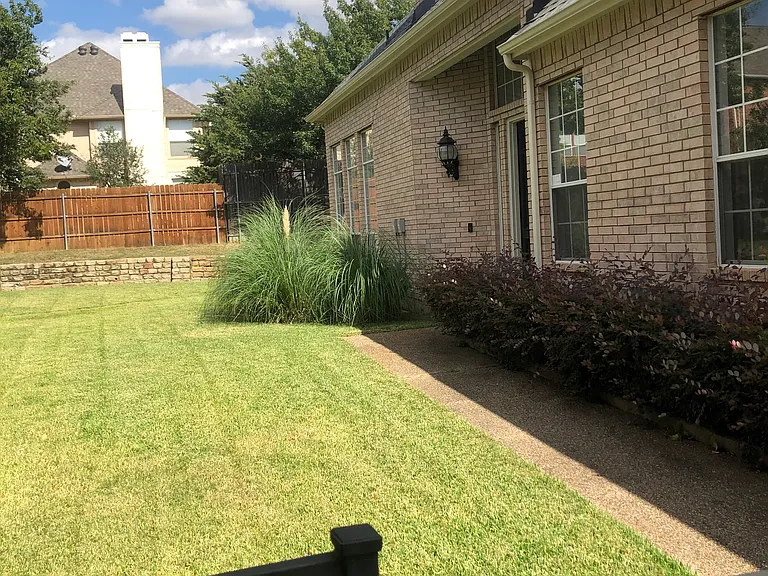 7717 Lakecrest Ct — Photo 44
