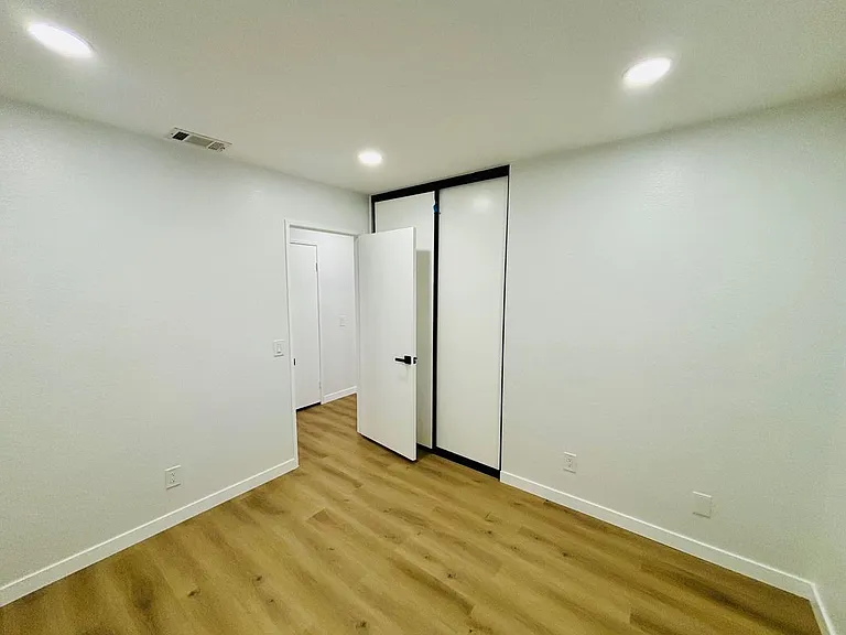 2730 W Avenue K #4 — Photo 8