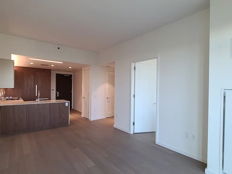 13327 39th Ave #PHK — Photo 4