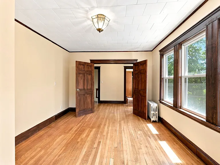 23-25 Suncrest Rd #2 — Photo 12