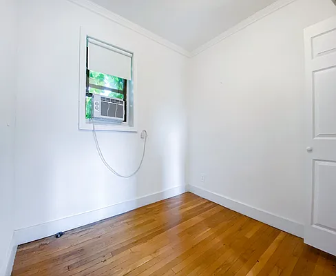 Rented by City Connections Realty | media 16