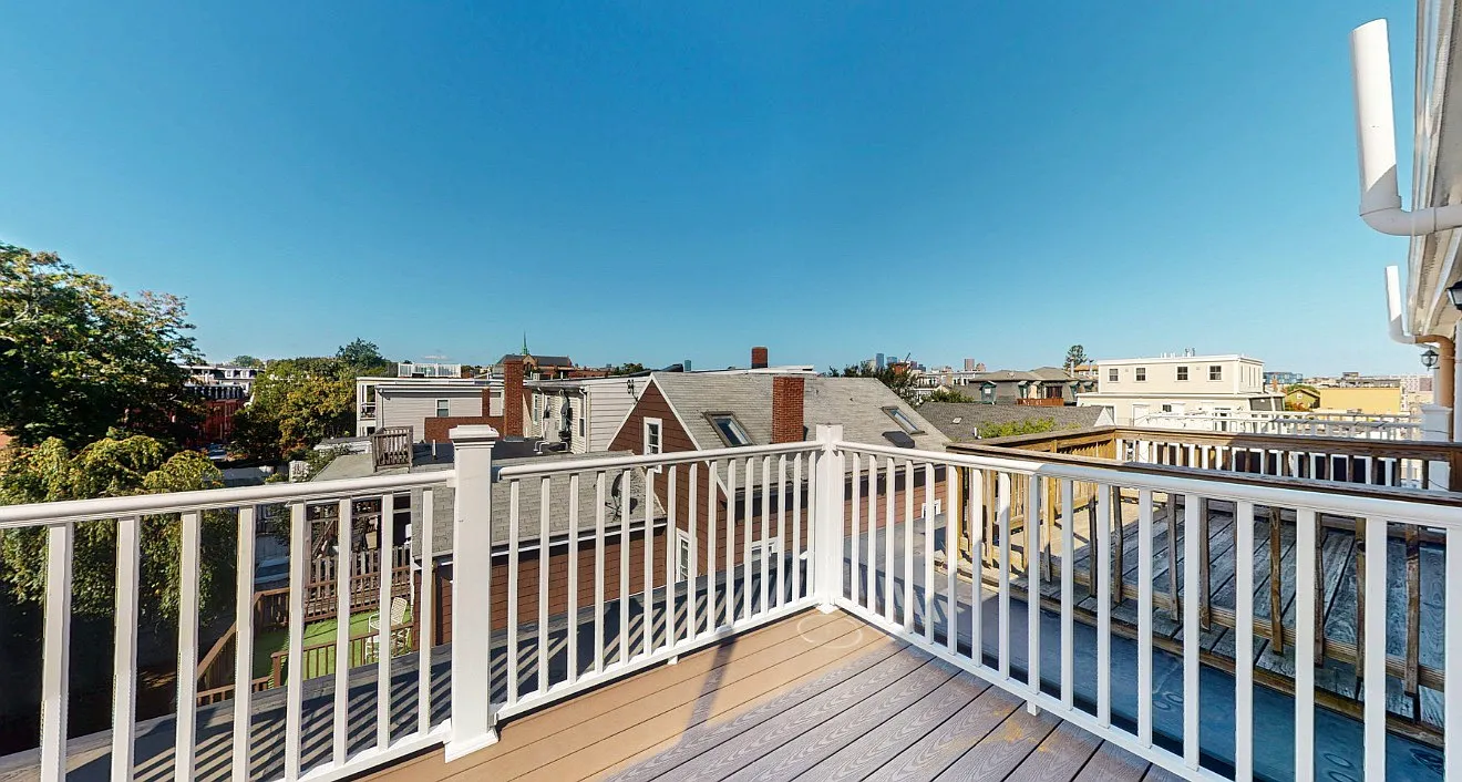 3 bed, 1.5 bath, 1560 sqft, $6,000 — Photo 3