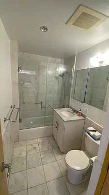 Rented by R New York | media 17