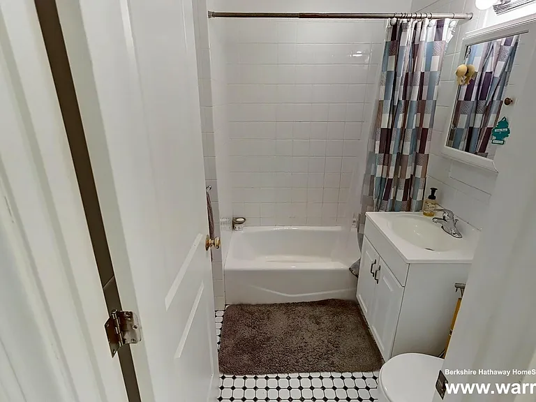 27 Glenville Ave #4 — Photo 7