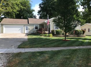 461 E Front St, El Paso, IL
