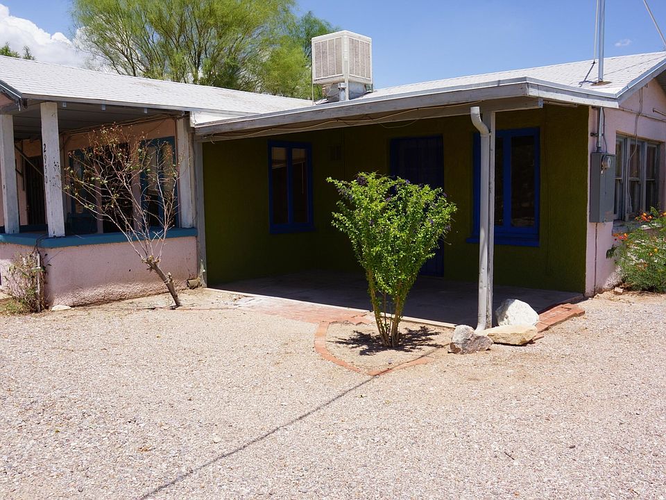2nd image of 2950 N Palo Verde Ave