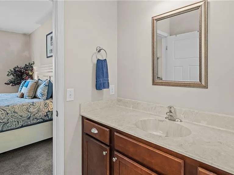 498 Waverly Ln — Photo 26