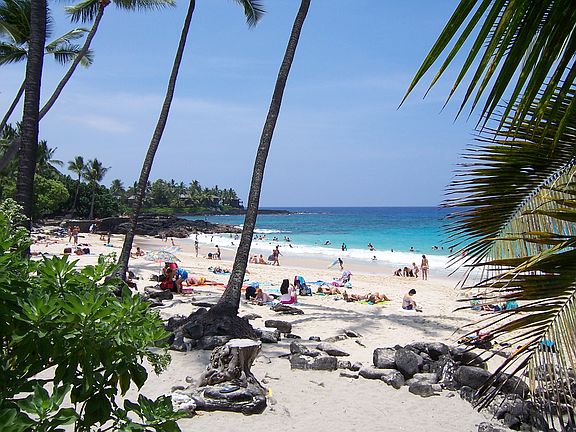 Magic Sands Beach Close by