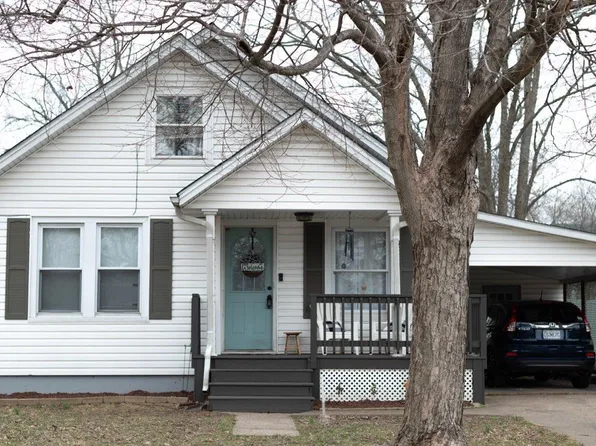 206 Elm St, Scott City, MO 63780