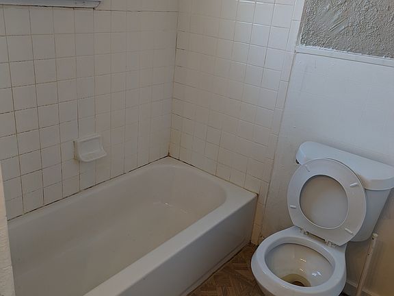 5th image of 5902 Downing St #A