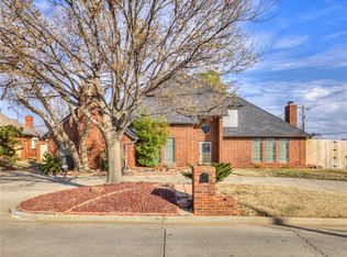 10900 Woodbridge Rd, Oklahoma City, OK 73162