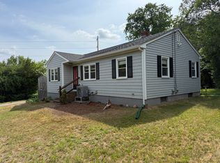 21 Bradford Ave, Kingston, MA 02364