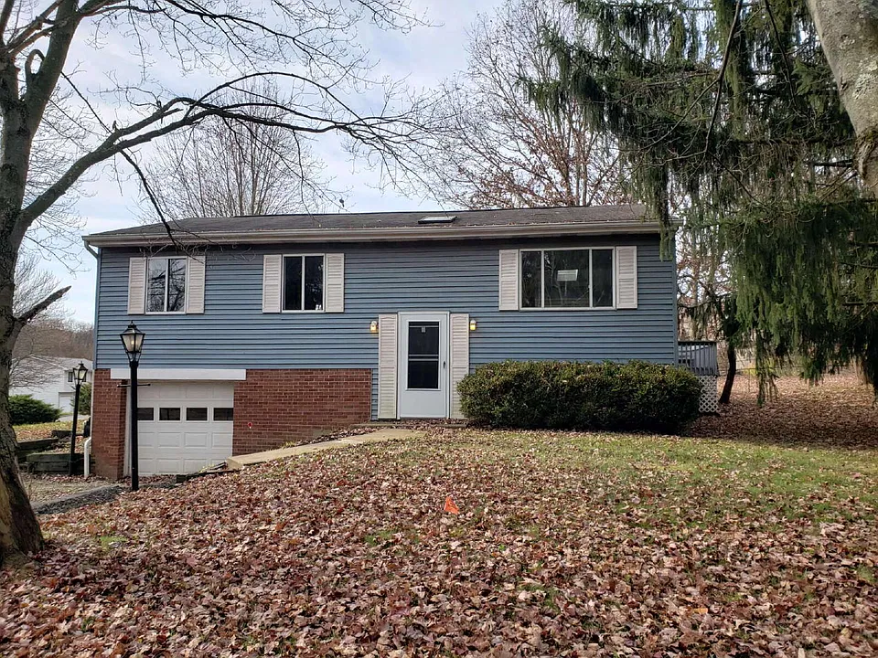 421 Mary St