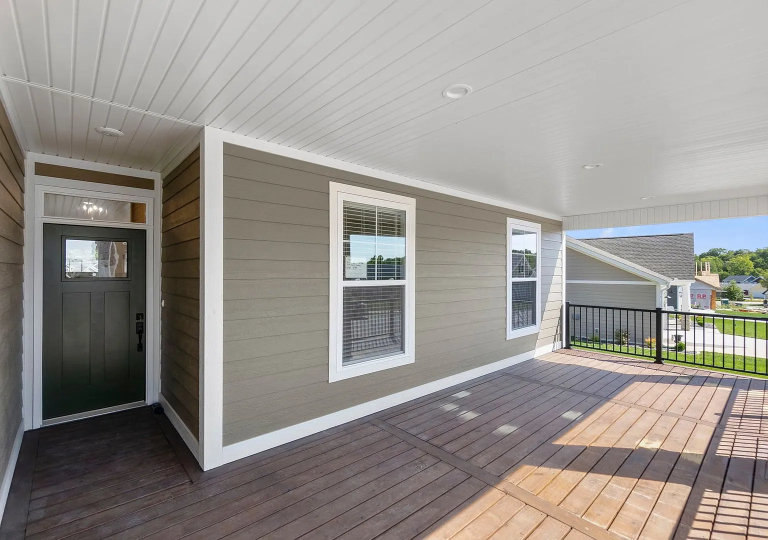 Brand New Craftsman Style Home In Walden Park — Photo 4