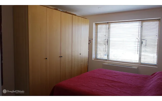 Rented by Douglas Elliman | media 16