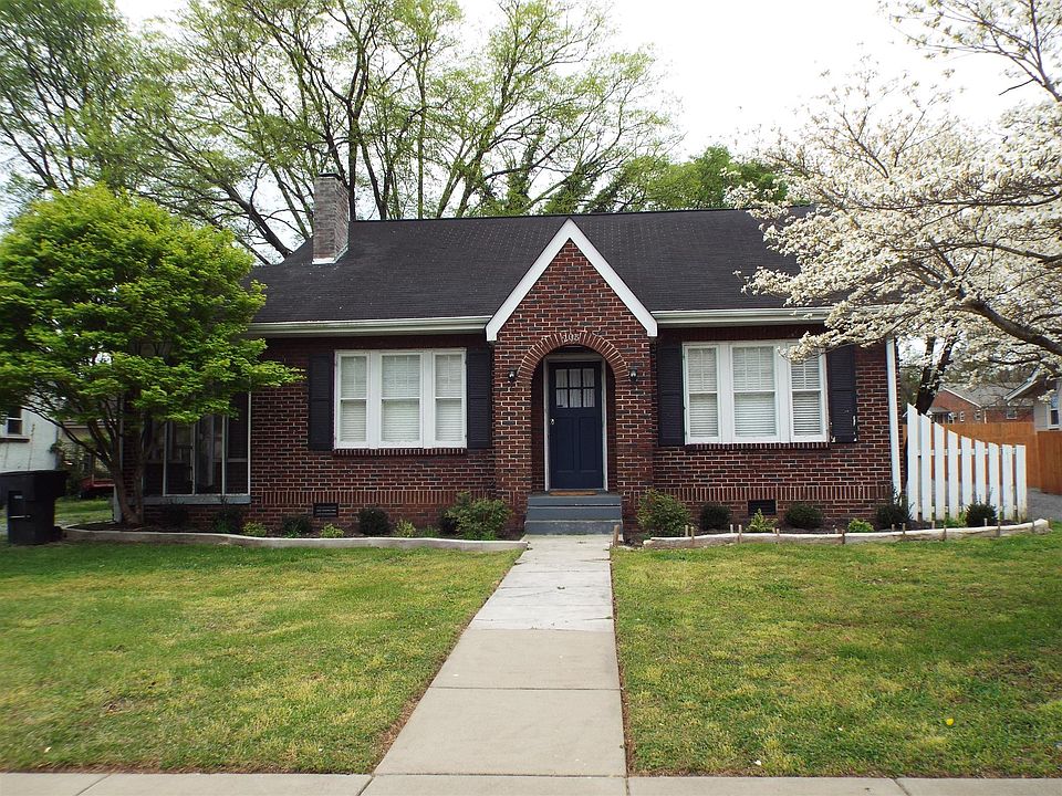 1st image of 205 Kingwood Dr