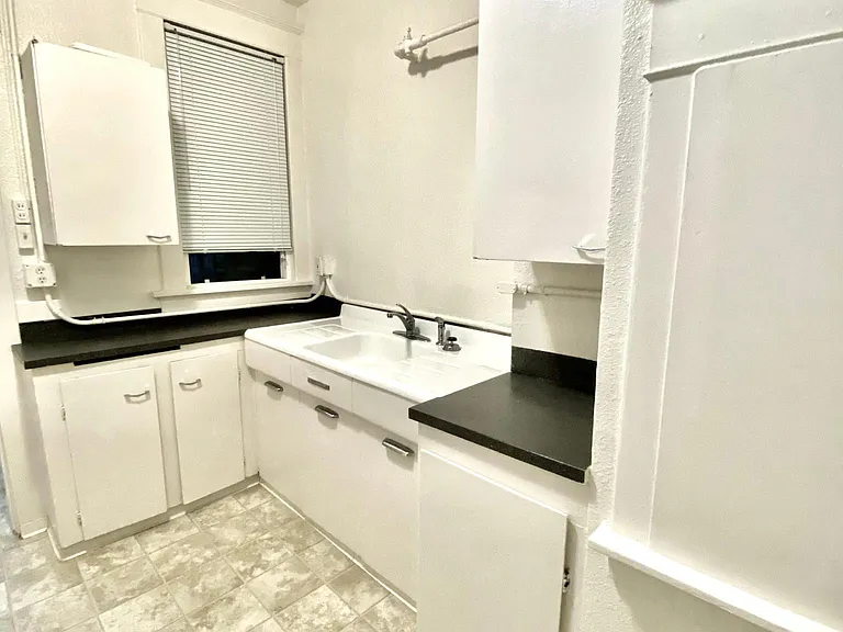816 S 8th St #104 — Photo 9