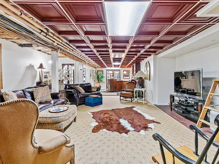 82 Wooleys Dr — Photo 18