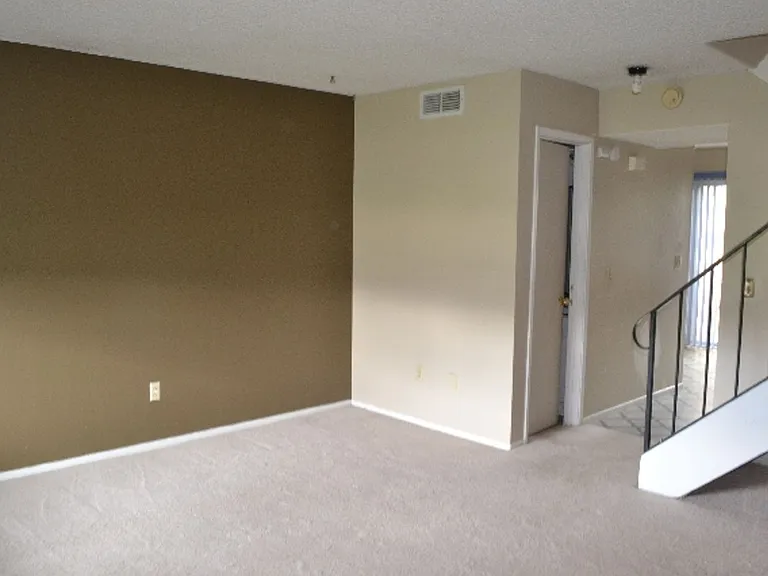 30 W Elliot St #32 — Photo 6