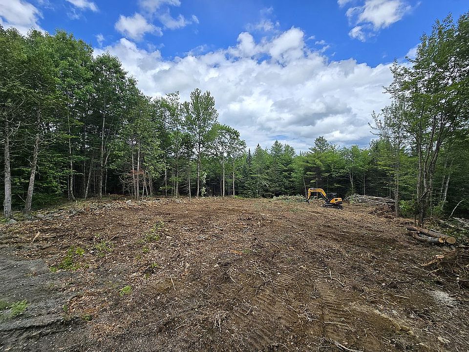 2nd image of 15 Holly Ln