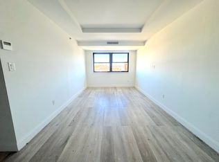 62-41 Forest Ave #3I, Ridgewood, NY 11385