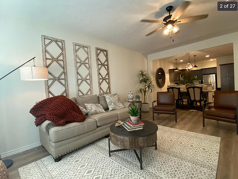 3027 W Cardinal St — Photo 16