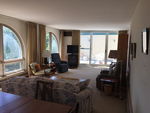 5th image of 6141 W Higgins Ave APT 5A